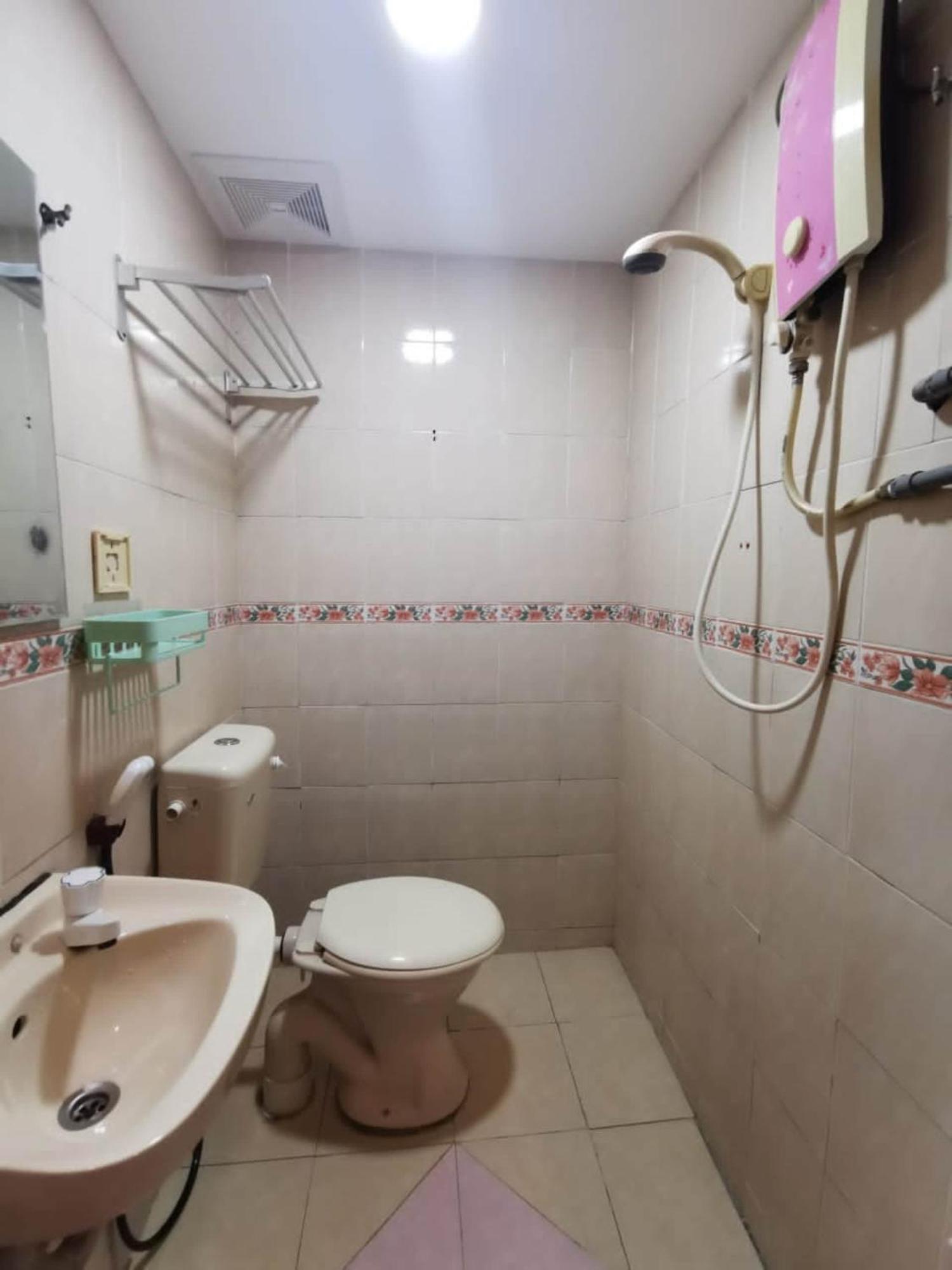 Super Oyo 90086 My Seven Days Inn Johor Bahru Exterior foto